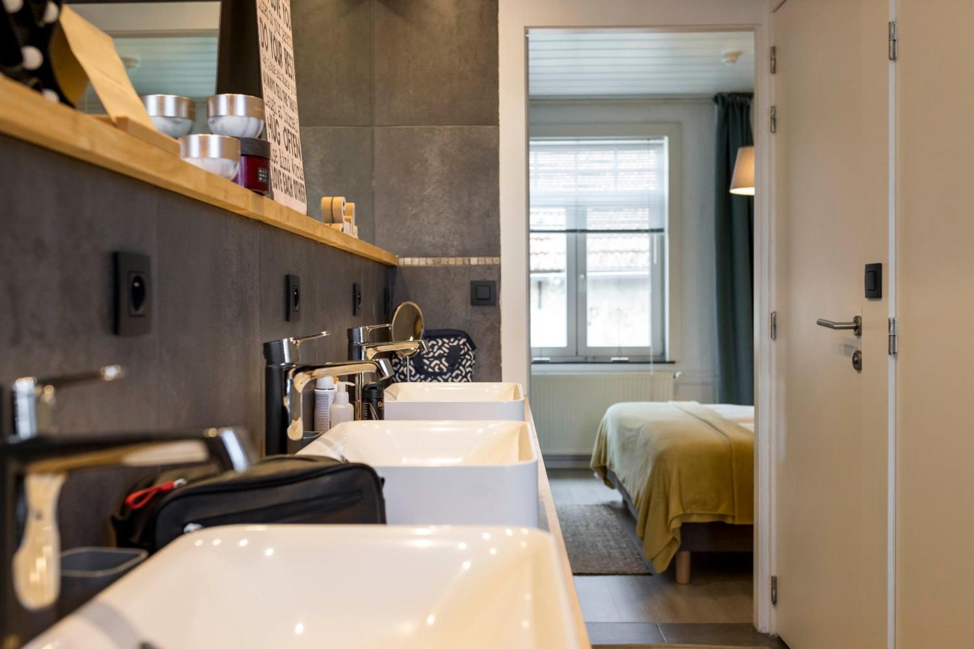 Vakantiewoning VillaEnzo Zussen Buitenkant foto
