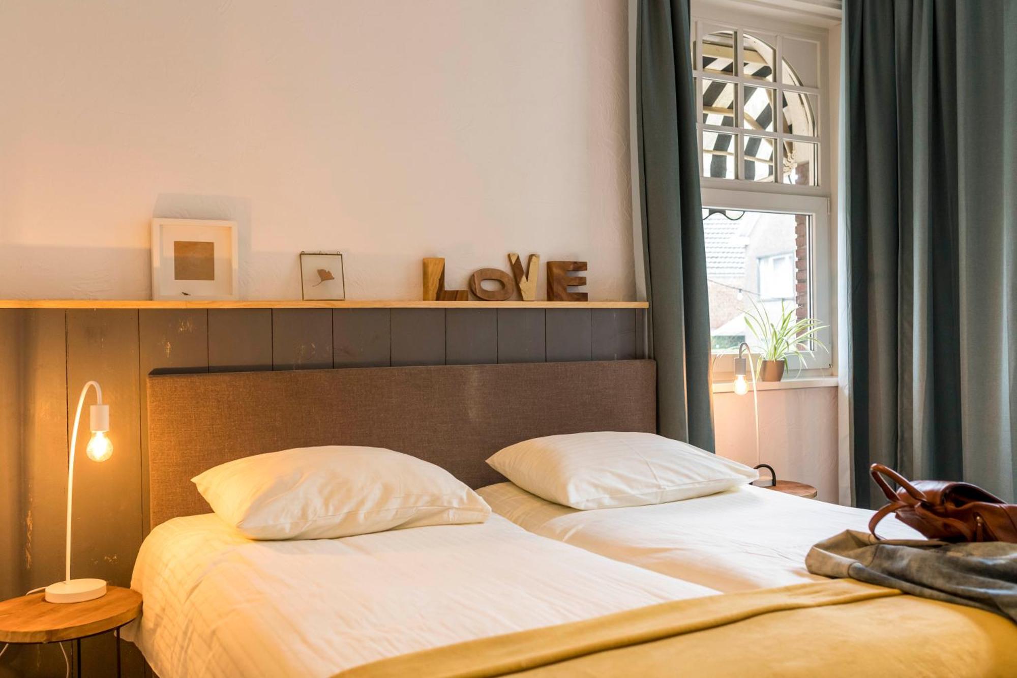 Vakantiewoning VillaEnzo Zussen Buitenkant foto